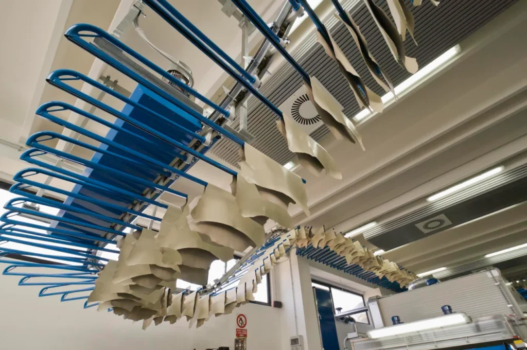 Ducting and services installation showing MEP technical engineering in a Dubai fit out